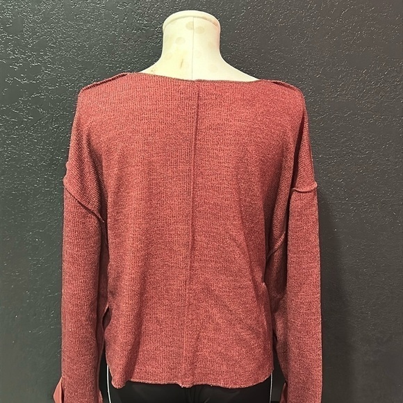 Urban Outfitters Boxy Oversize V-neck Long Sleeve Pullover Top Red Burgundy M - Picture 2 of 5